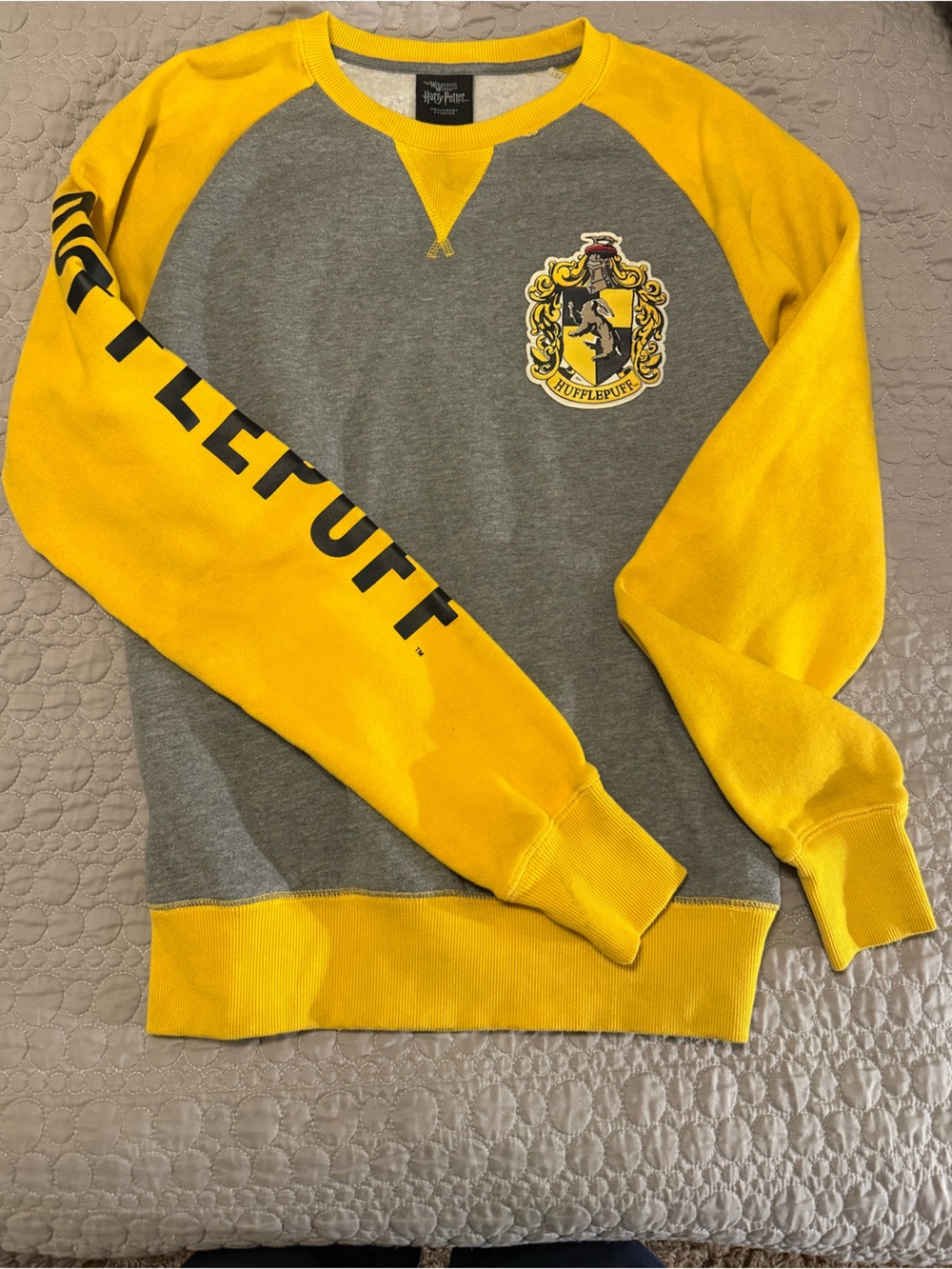 Universal Studios Hufflepuff Crewneck in Yellow and Gray